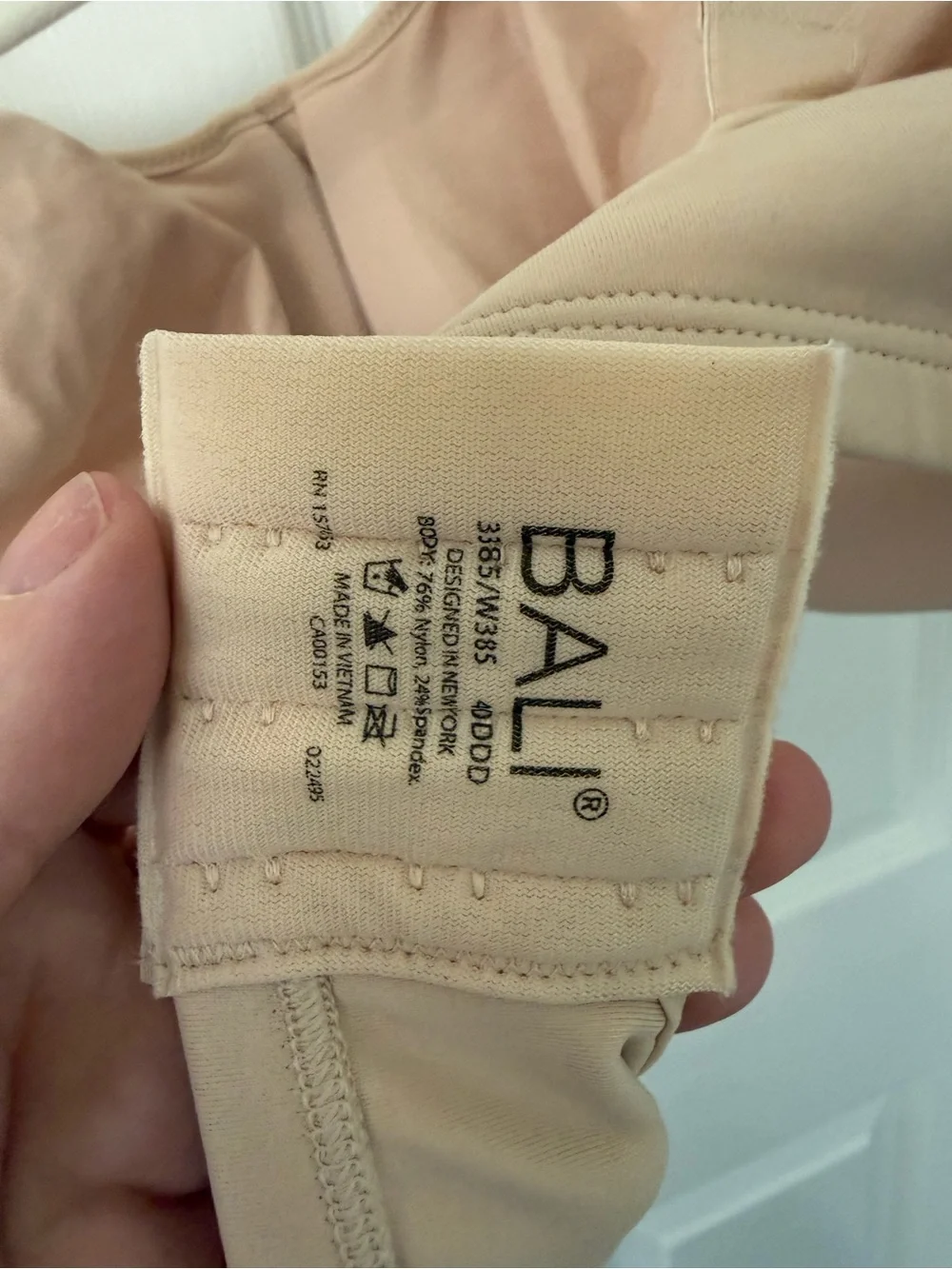Bali Women's 40DDD Beige Minimizer Bra NWT